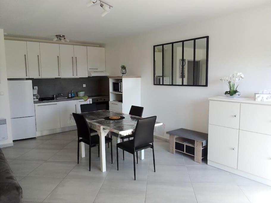 A 2 Pas De La Apartment *